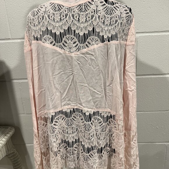 Medium Pink Jacket – Light and Versatile Layer - Picture 8 of 8